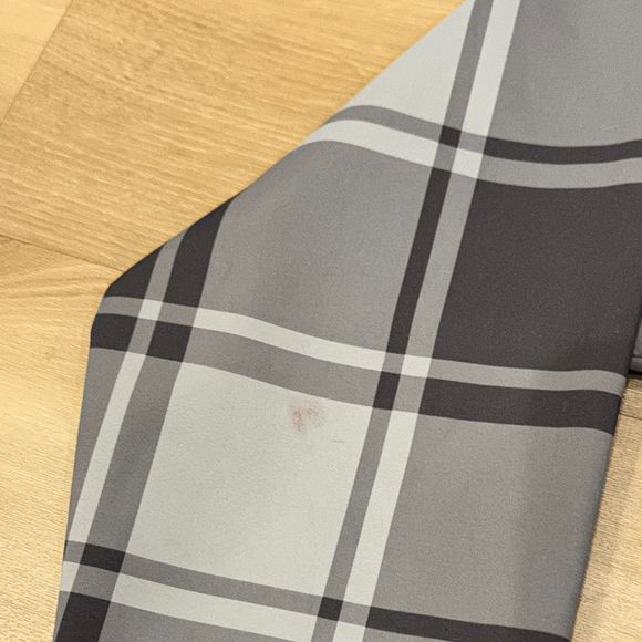 The North Face - Rain Jacket in Plaid - Men's Size Medium - Picture 10 of 11